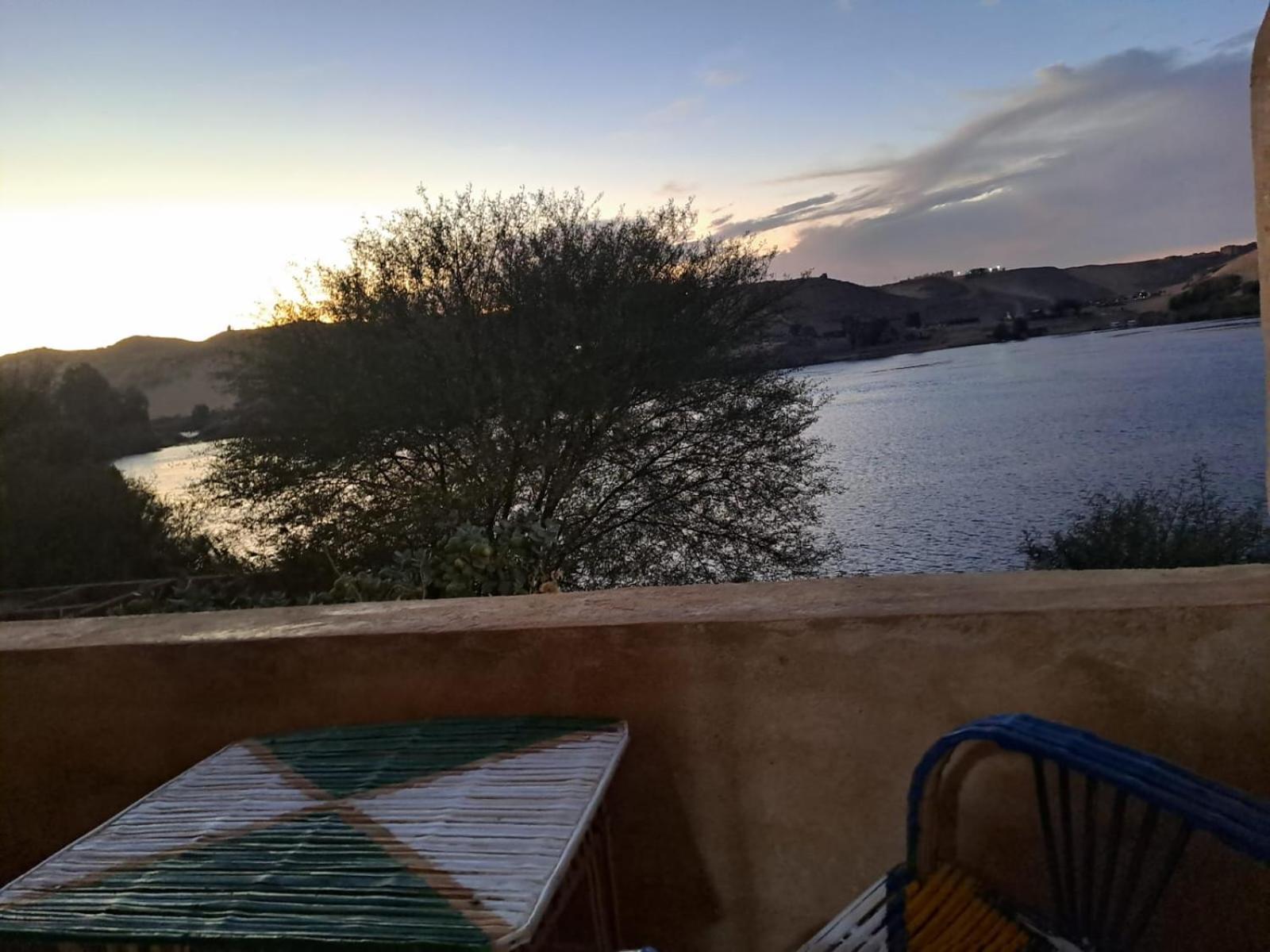 Queen House Aswan Bagian luar foto