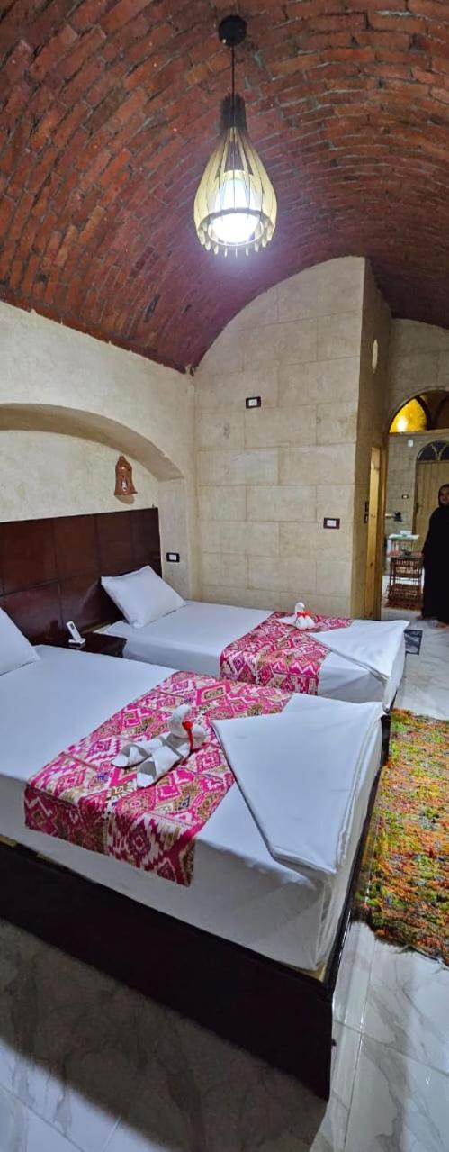 Queen House Aswan Bagian luar foto